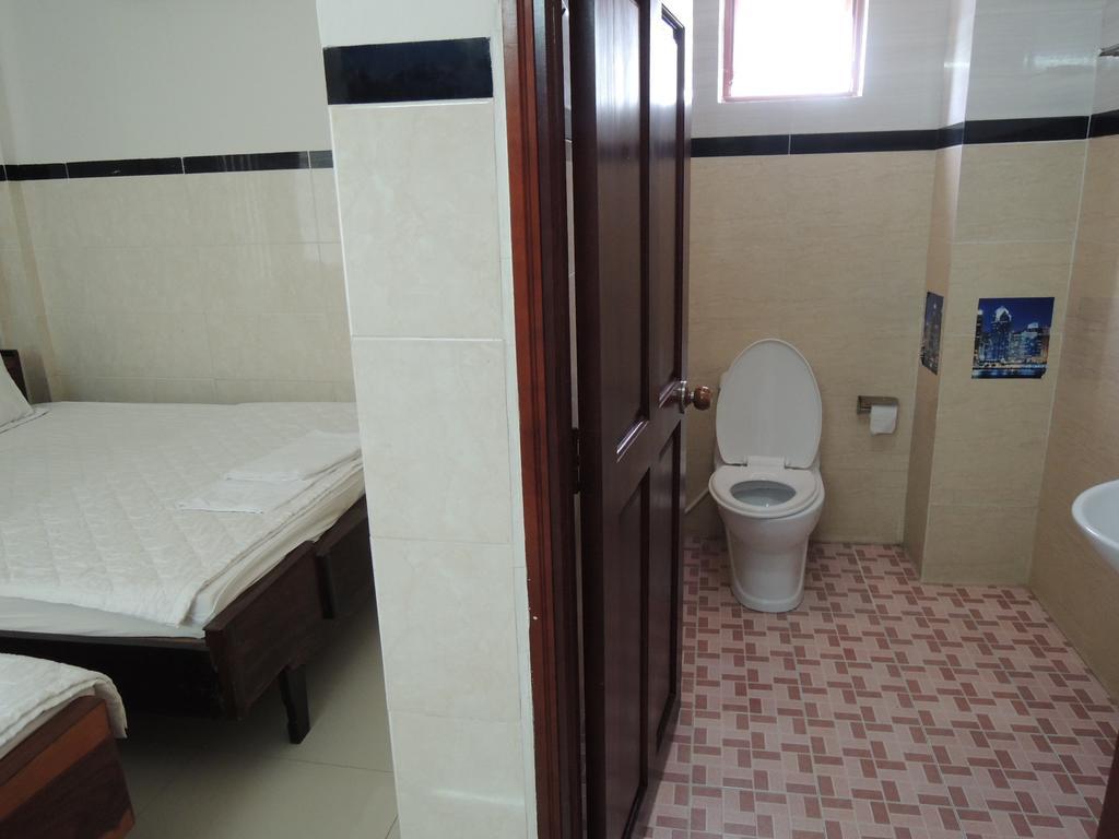 Hung Hieu Hotel Mỹ Tho Quarto foto
